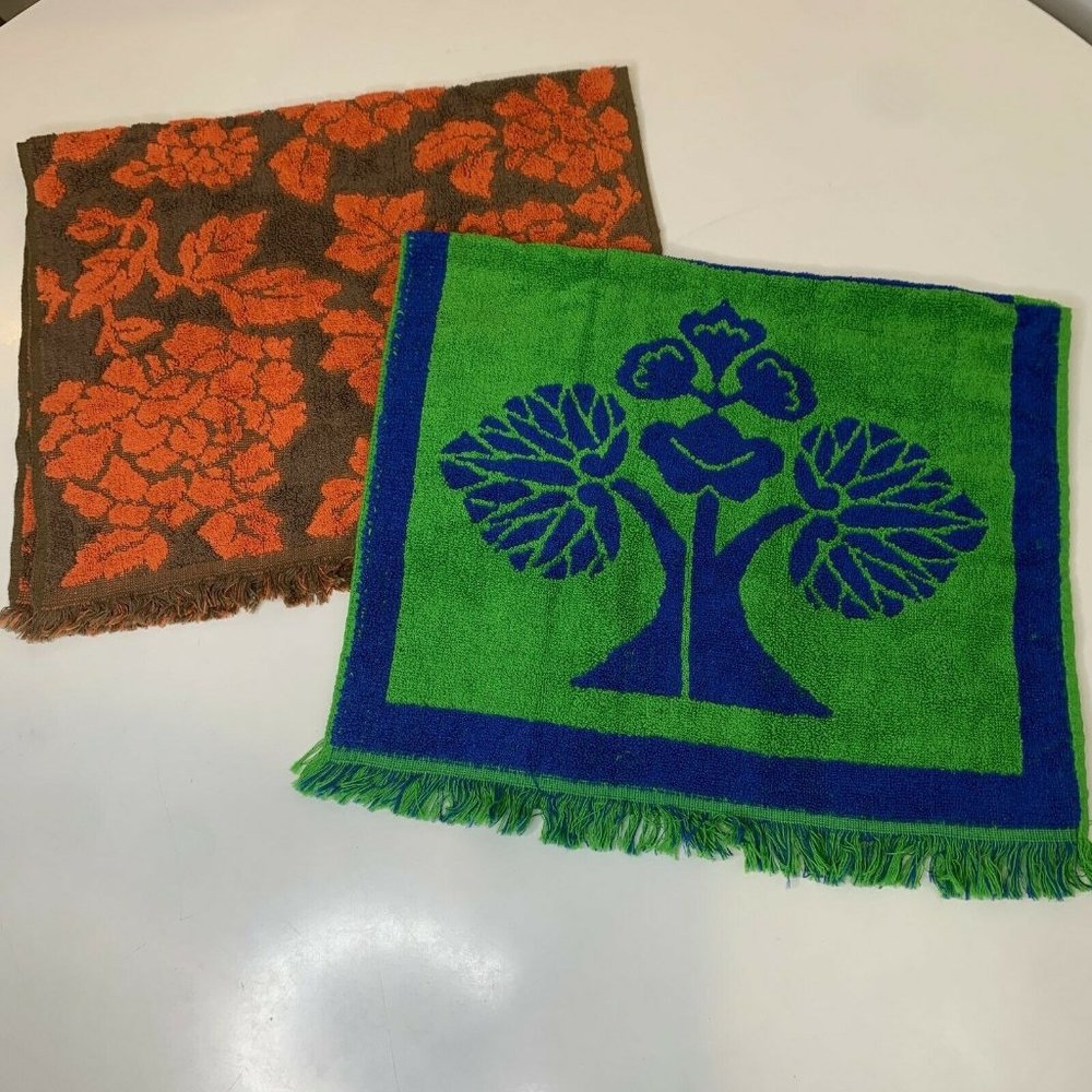 Vintage Towels 26x16 measurements set of 2 blue gr